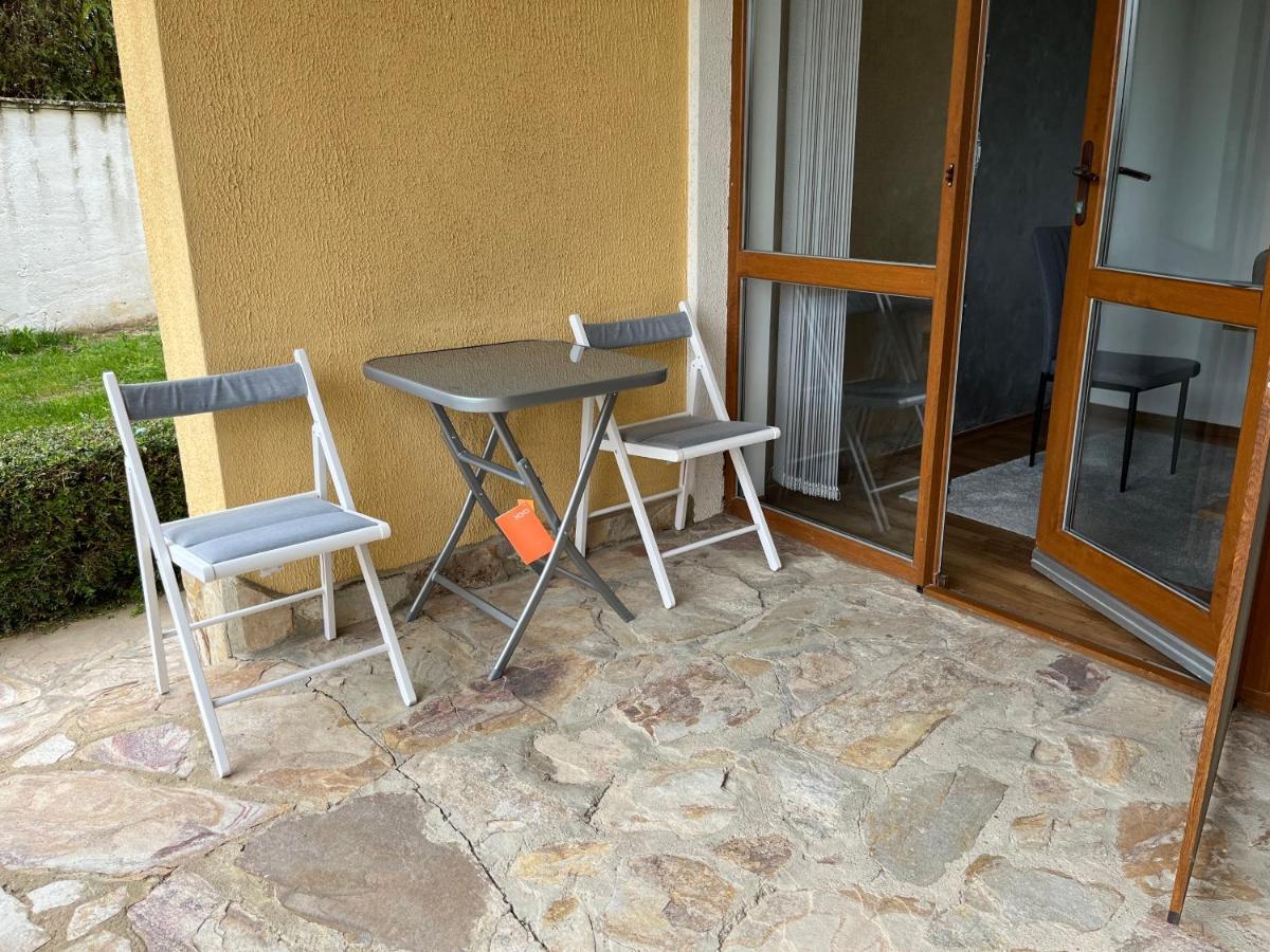 Eggo Apartment - Oasis Beach Apartments Kamchia Близнаци Екстериор снимка