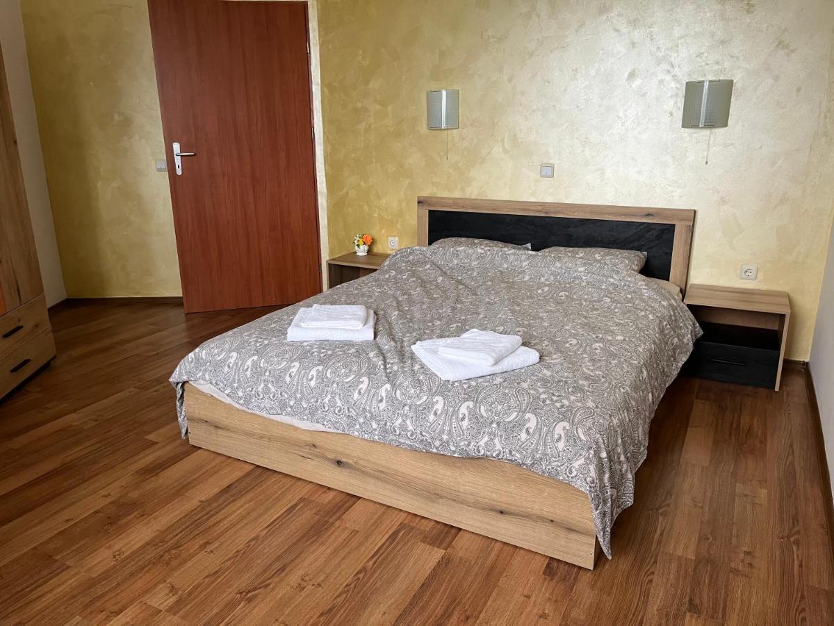 Eggo Apartment - Oasis Beach Apartments Kamchia Близнаци Екстериор снимка